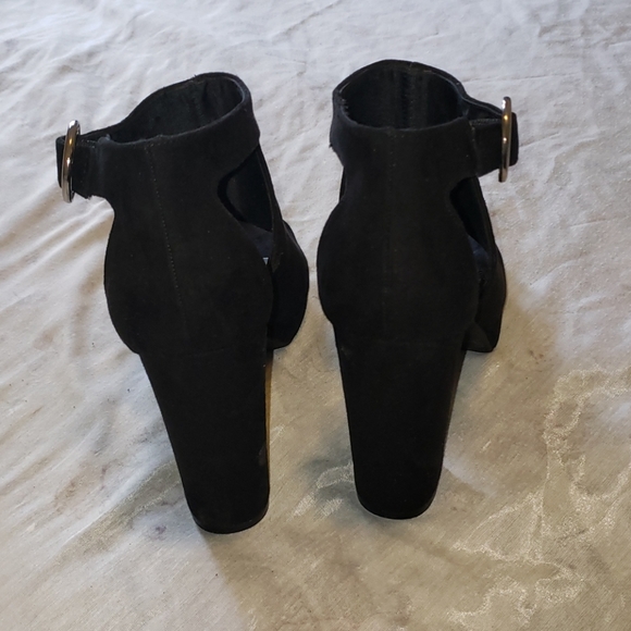 H & M shoes - Picture 2 of 5